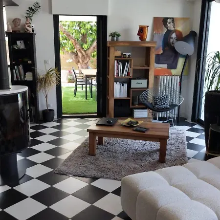 Maison Familiale Avec Jacuzzi Et Piscine * La Rochelle (Charente-Maritime)