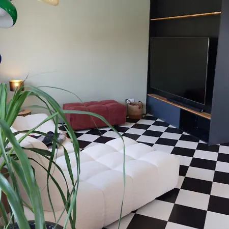 Maison Familiale Avec Jacuzzi Et Piscine Hébergement de vacances *